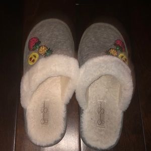 slippers